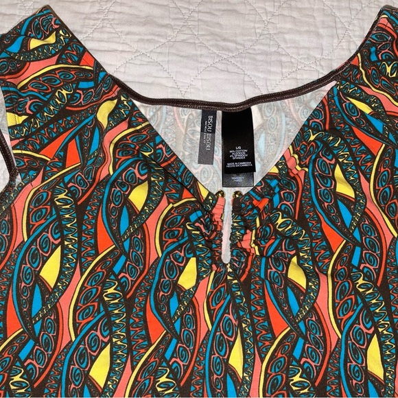 Womans Tank - Picture 3 of 7